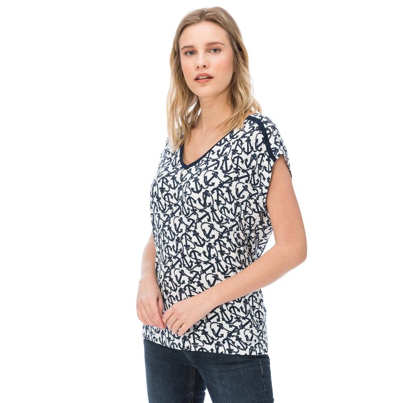 NAUTICA KADIN LACİVERT V YAKA T-SHIRT