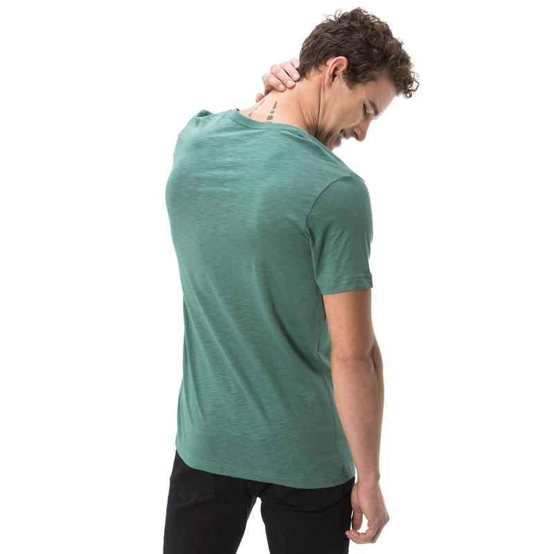 NAUTICA ERKEK YEŞİL KISA KOLLU V YAKA FLAMLI SLIM FIT T-SHIRT