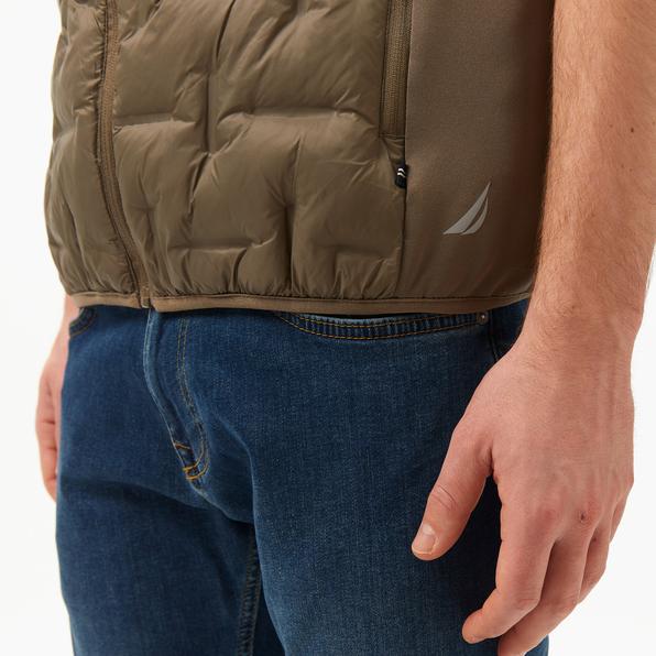 Nautica Erkek Kahverengi Standart Fit Dik Yaka Yelek_4